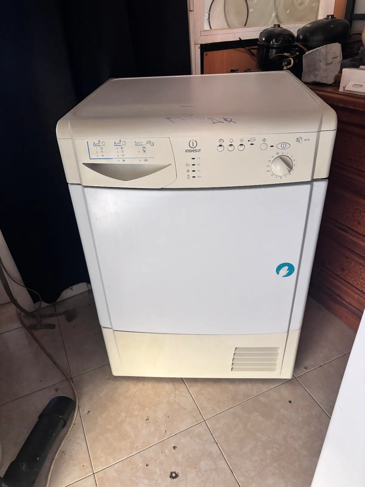 Secadora De Condensación Indesit 7 Kilos